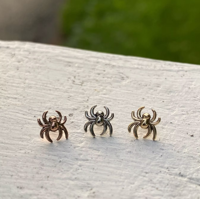 14k Gold Spider Threadless End