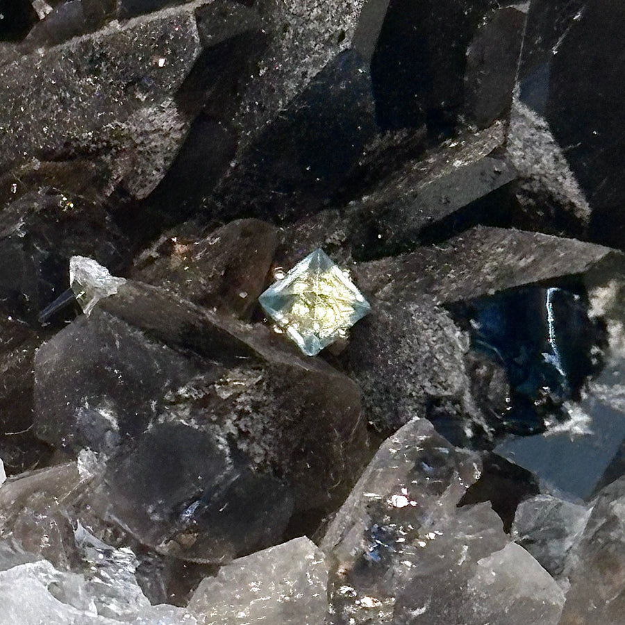 Micro Tri Gewindeloses Ende - Klares CZ (18/16g)