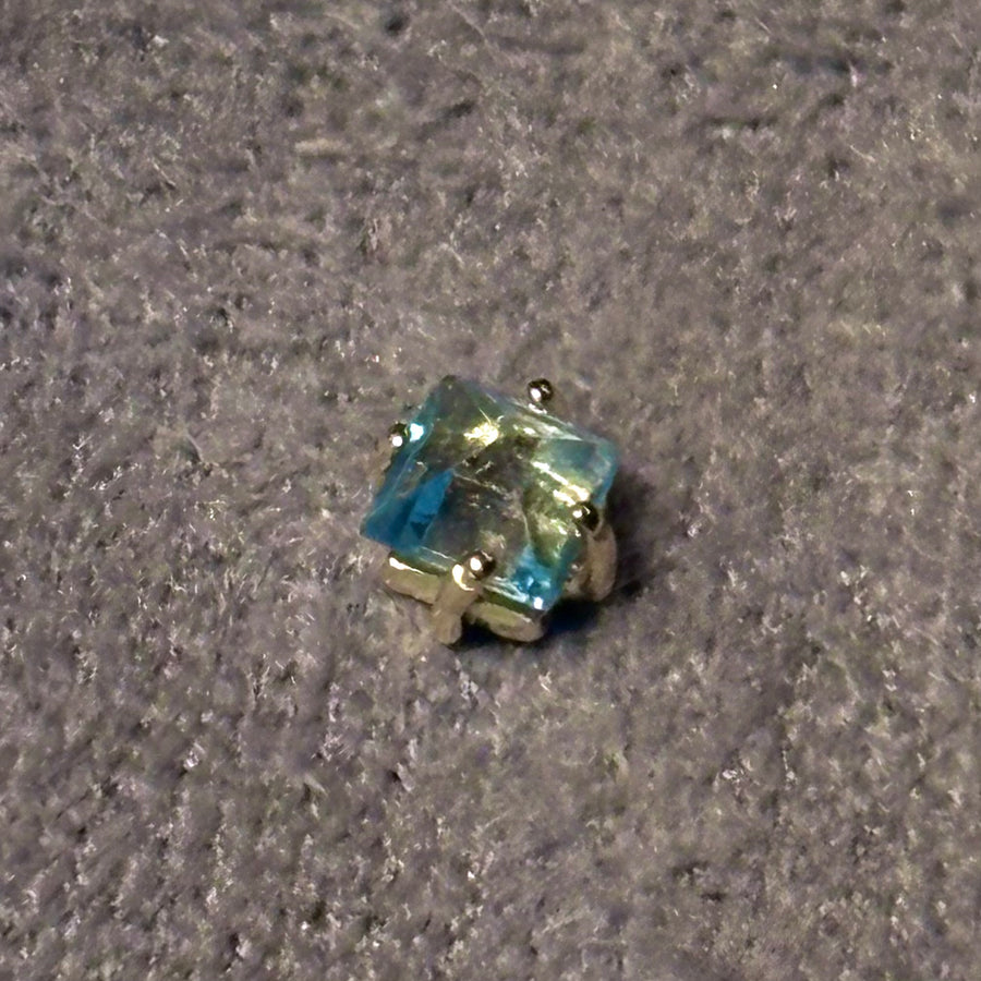 Micro Tri Gewindeloses Ende - Klares CZ (18/16g)