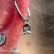 Grave Charm